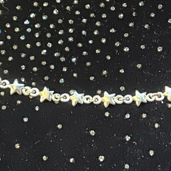 star necklace - bright silver tone dainty star chain - Picture 3 of 4